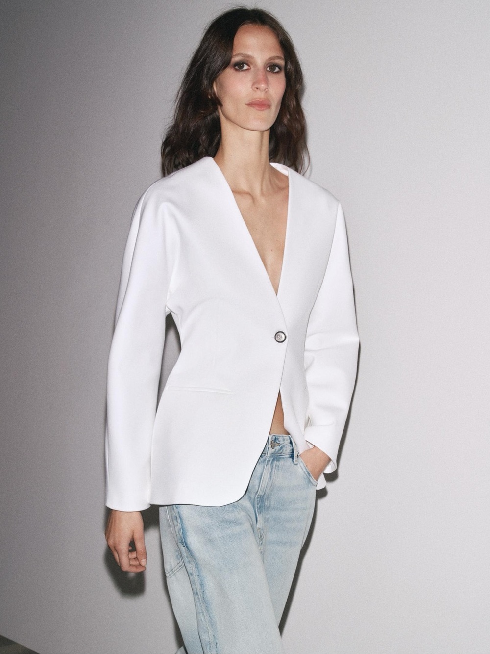 ZARA OYSTER WHITE FITTED BLAZER | SIZE: XS